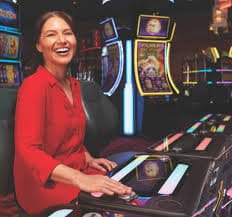 gold rummy Slot Rooms by Studio